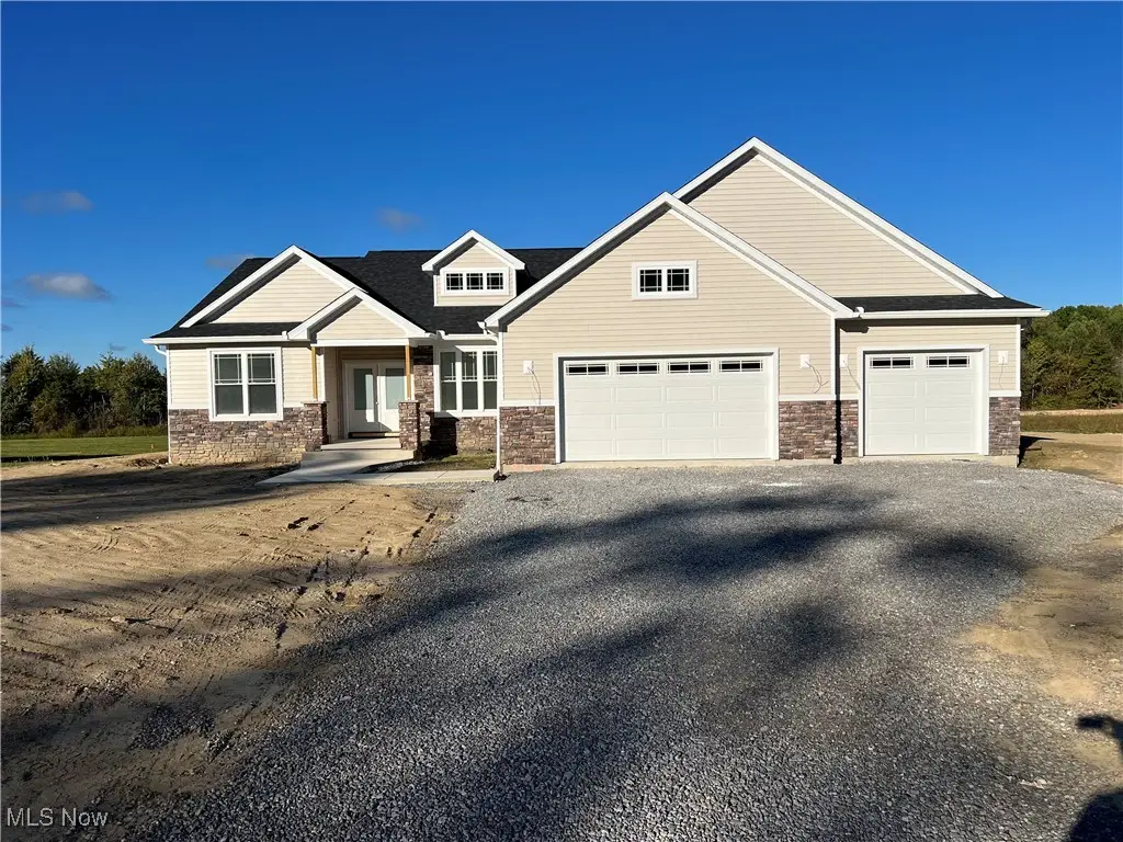 6916 S Raccoon Road, Canfield, OH 44406 - Image #1