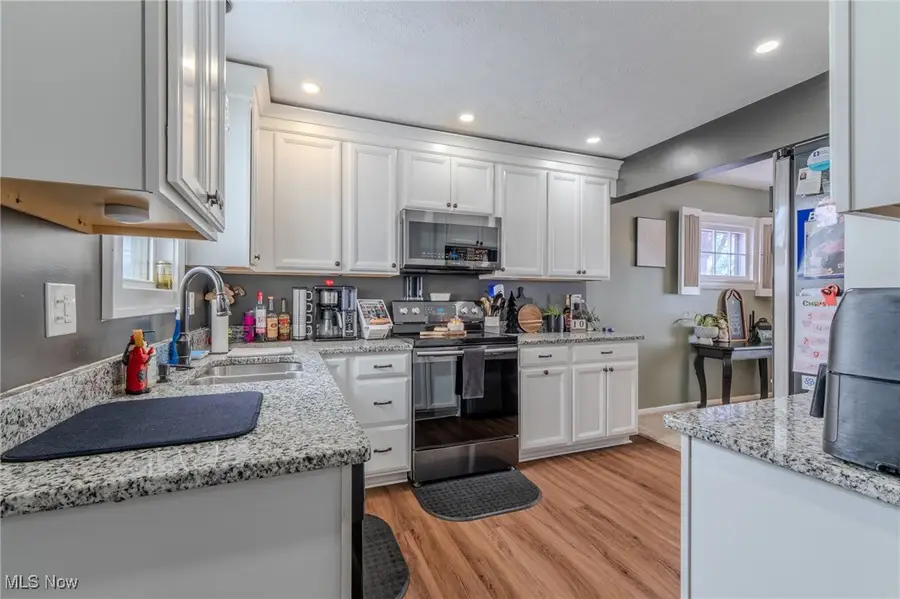 16711 Pearldale Avenue, Cleveland, OH 44135 - Image #2