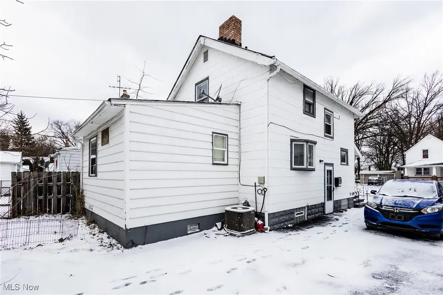 19344 Pasnow Avenue, Euclid, OH 44119 - Image #3