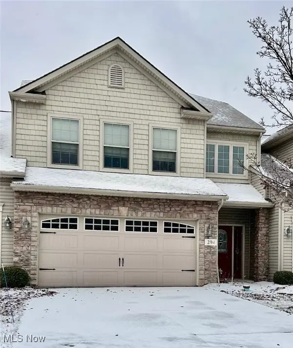 294 Lakewick Lane, Willowick, OH 44095