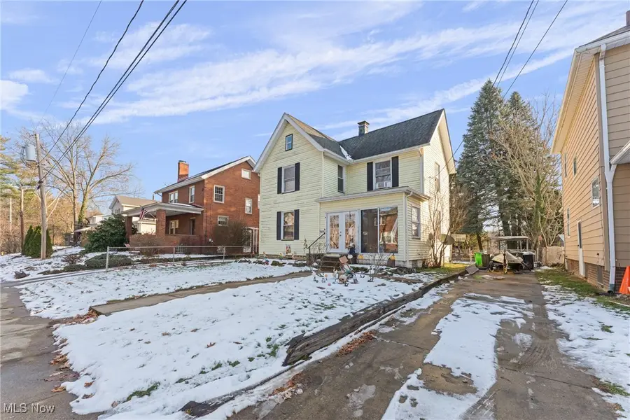 1221 North Ne Avenue, Massillon, OH 44646 - Image #2