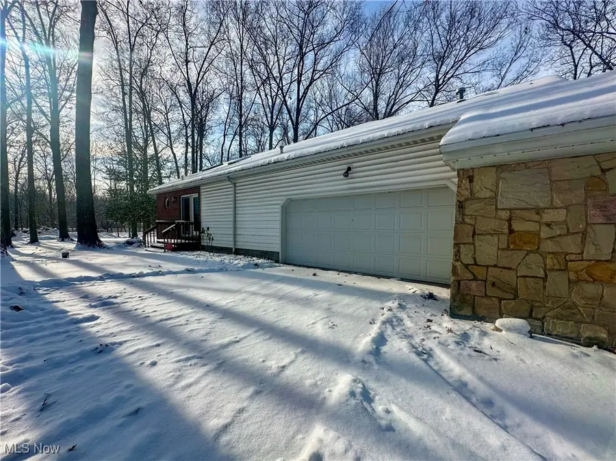 706 Shadowood Se Lane, Howland, OH 44484 - Image #2