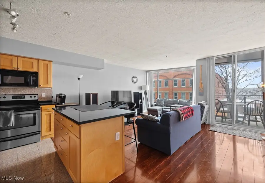 2222 Detroit Avenue #515, Cleveland, OH 44113 - Image #2