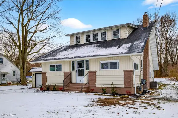 2250 Eschtruth Street, Elyria, OH 44035