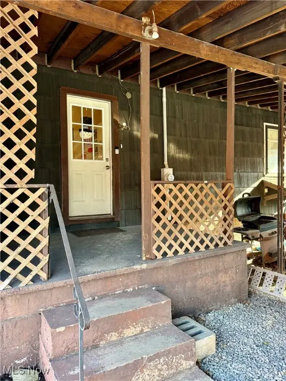 214 N Dawson Street, Uhrichsville, OH 44683 - Image #2