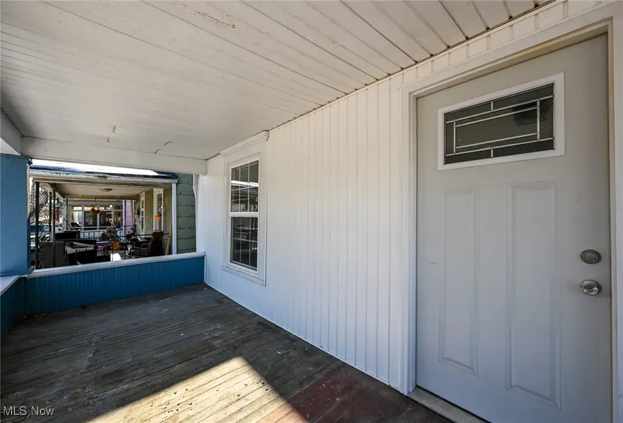 200 8th Nw Street, Barberton, OH 44203 - #3