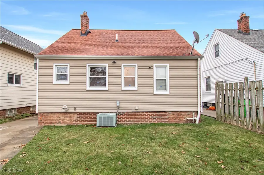 1624 Douglas Road, Wickliffe, OH 44092 - Image #3