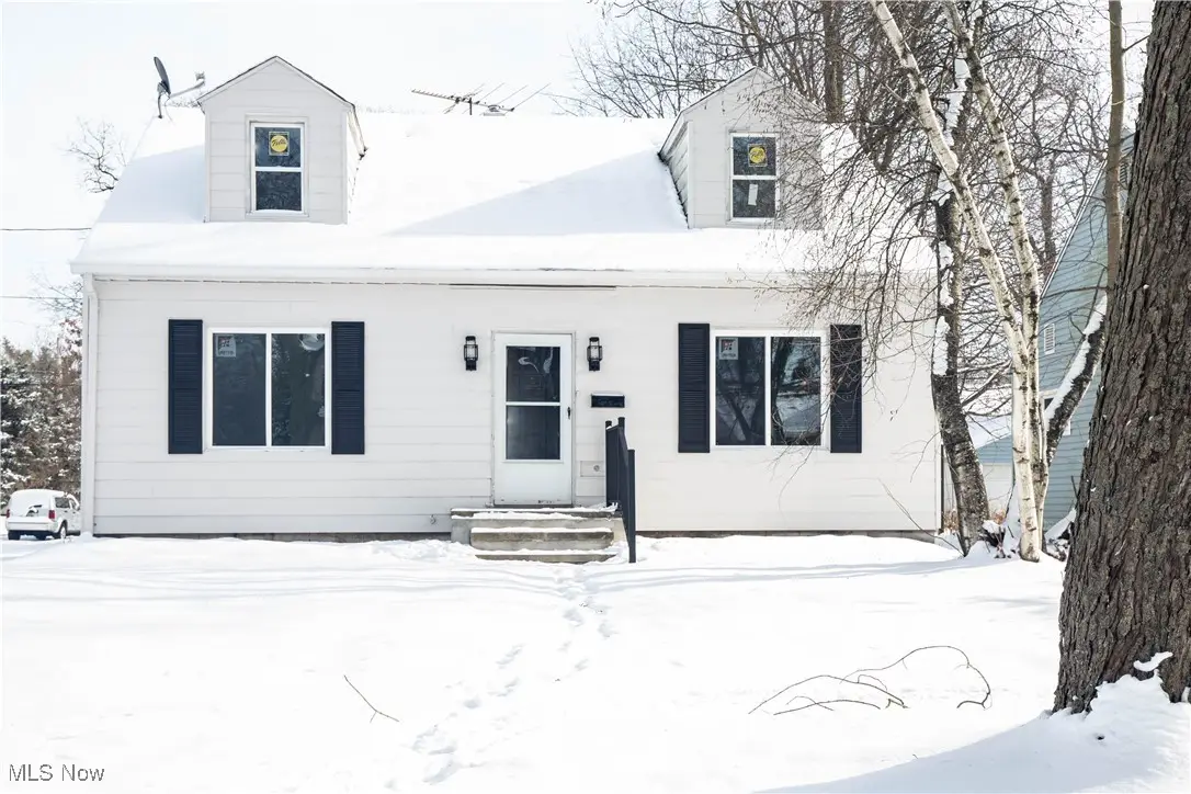 1093 Valdes Avenue, Akron, OH 44320 - #1