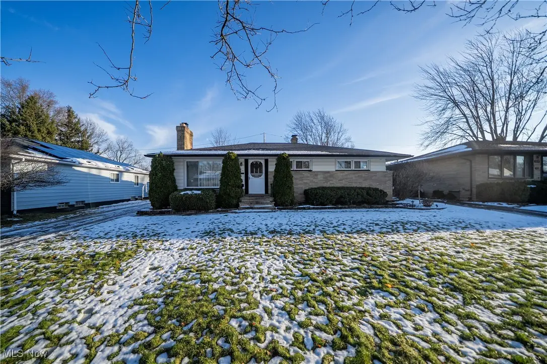 6691 Crenshaw Drive, Parma Heights, OH 44130 - #1