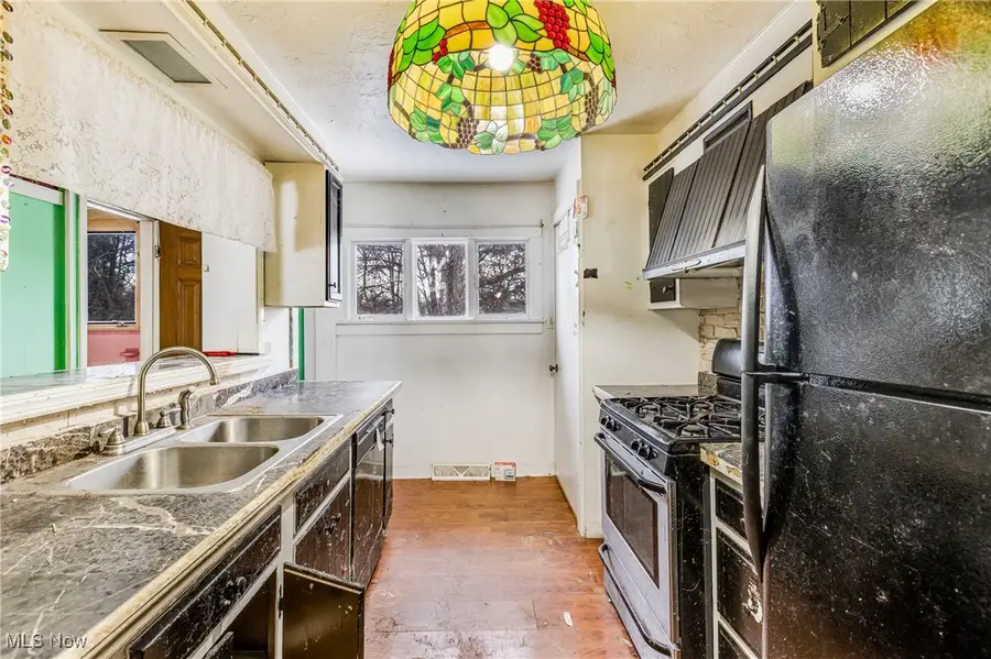 6123 Lucas Avenue, Ashtabula, OH 44004 - #3