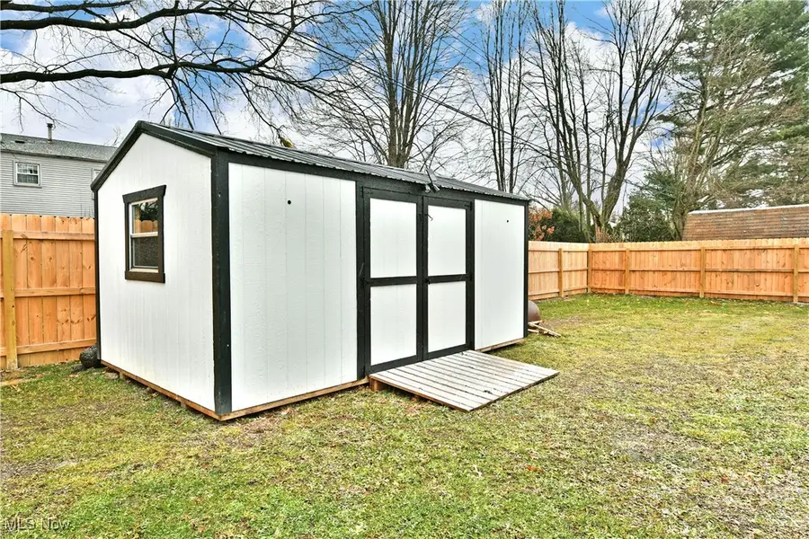 4031 Greenmont Se Drive, Warren, OH 44484 - #3