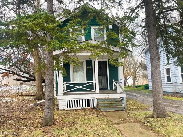 9524 Nelson Avenue, Cleveland, OH 44105