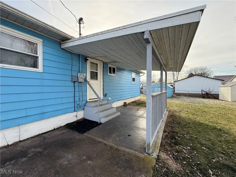 425 E Union Avenue, West Lafayette, OH 43845 - Image #2