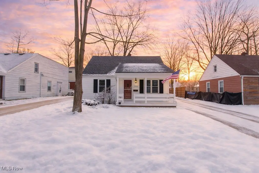 299 Inwood Boulevard, Avon Lake, OH 44012 - Image #1