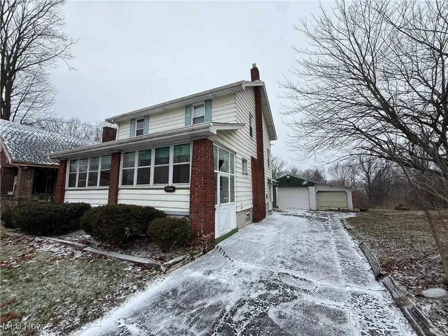 3166 Pine Hollow Drive, Youngstown, OH 44502 - Image #2