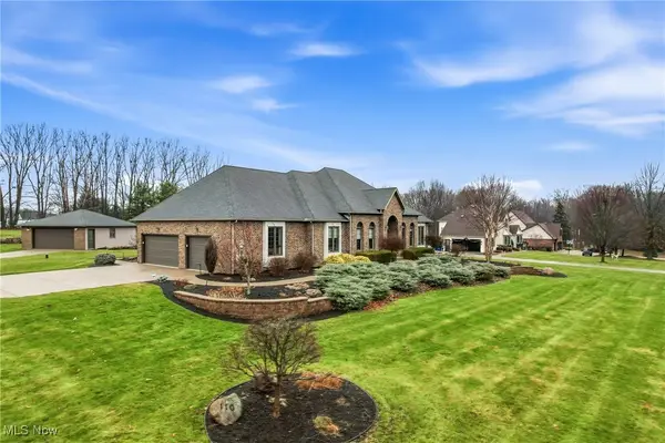 110 Longview Circle, North Lima, OH 44452