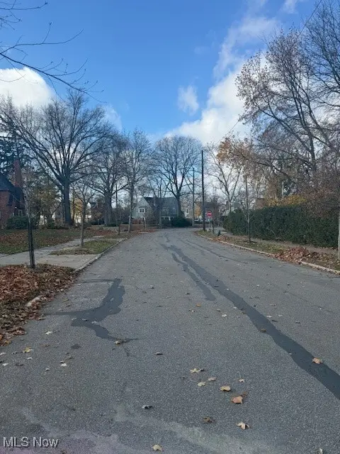 16804 Holbrook Road, Shaker Heights, OH 44120 - Image #2