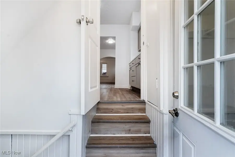 20 Erskine Avenue, Youngstown, OH 44512 - Image #2