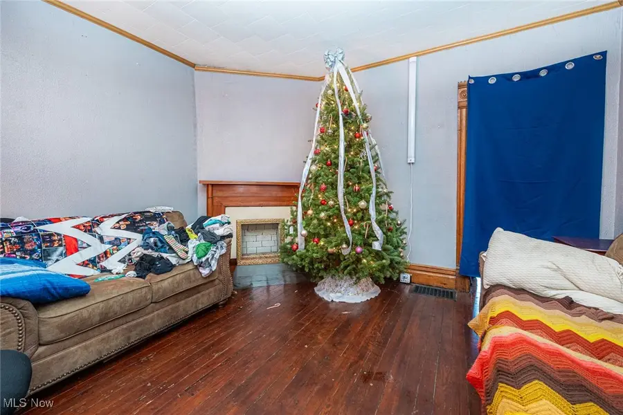 327 N 2nd Street, Coshocton, OH 43812 - Image #3