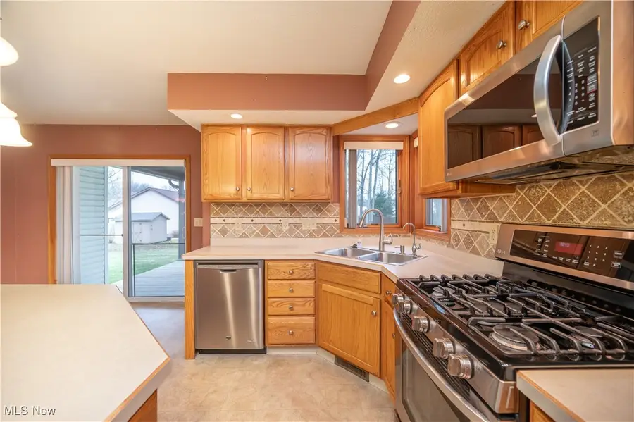 125 Edgewater Drive, Austintown, OH 44515 - Image #3