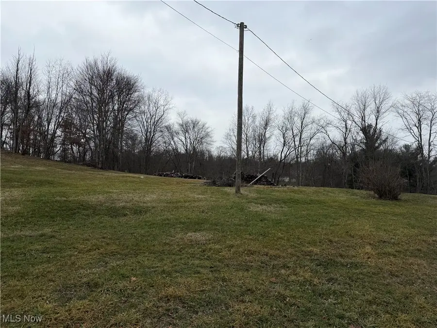 47084 Sidehill Road, East Liverpool, OH 43920 - Image #2