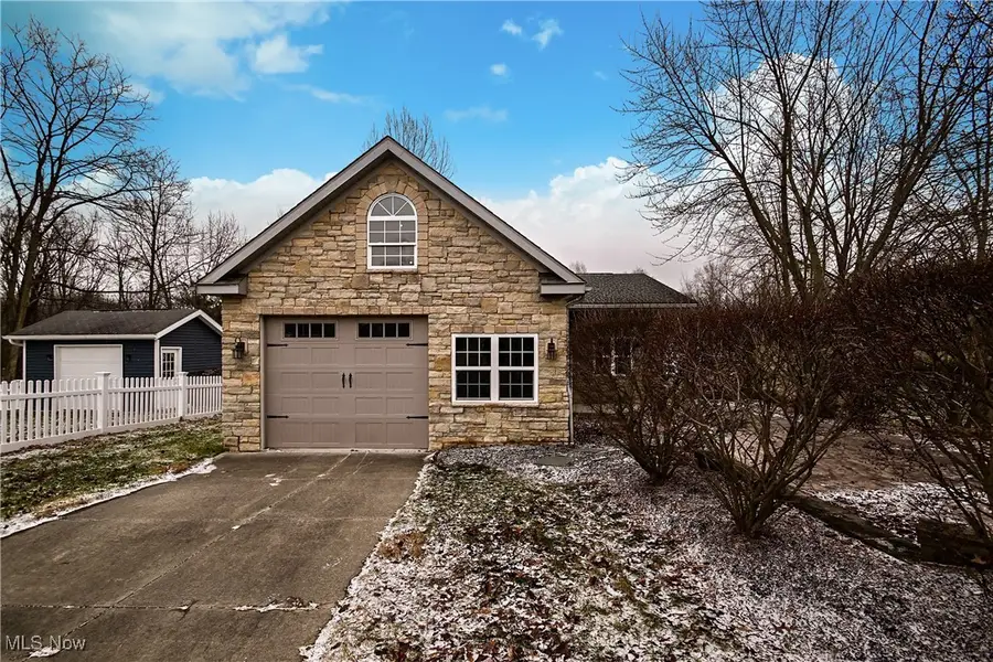 4887 Fireside Drive, Akron, OH 44319 - Image #2
