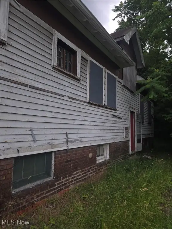 11114 Willowmere Avenue, Cleveland, OH 44108 - Image #2