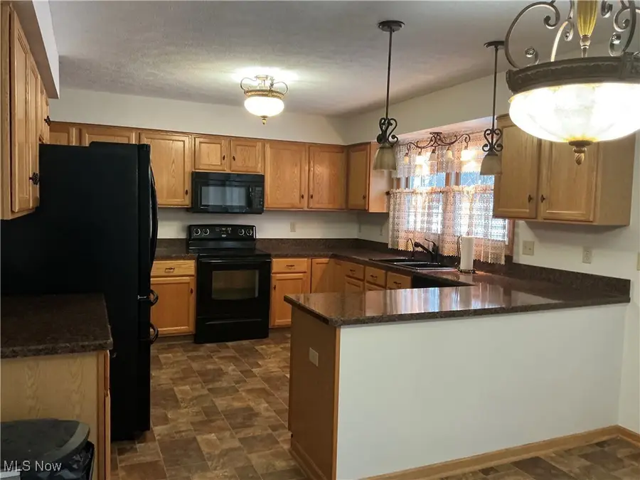 703 Beverly Avenue, Canal Fulton, OH 44614 - Image #3