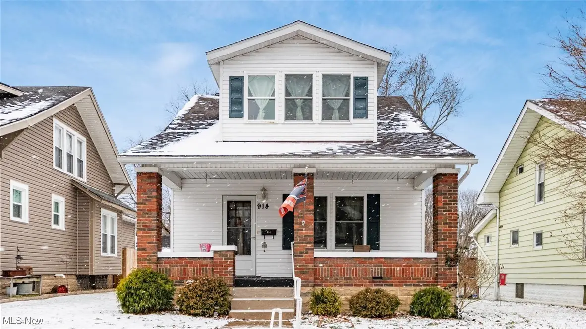 914 Taylor Avenue, Cambridge, OH 43725 - #1
