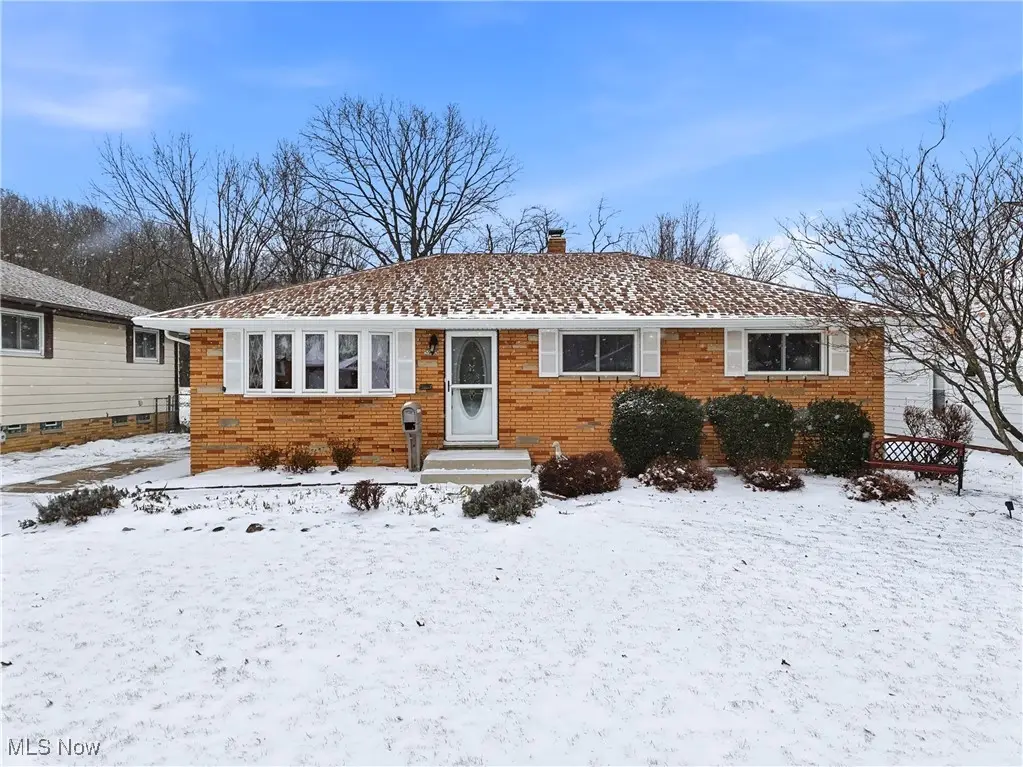 5905 Regency Drive, Parma, OH 44129 - Image #1