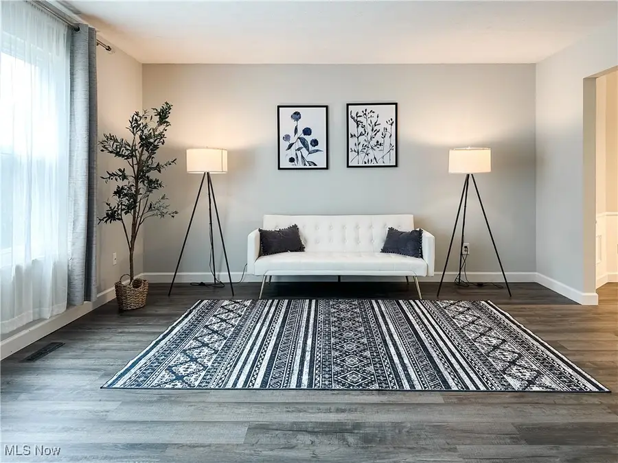 21 Cherry Hills Drive, Belpre, OH 45714 - Image #3