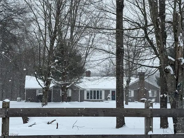 2655 Tibbetts Wick Road, Hubbard, OH 44425