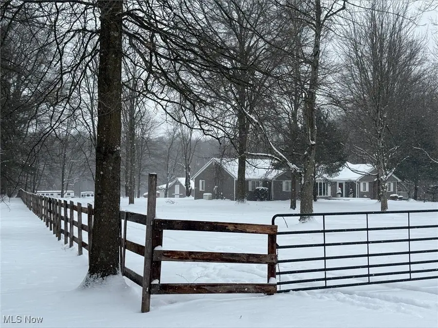 2655 Tibbetts Wick Road, Hubbard, OH 44425 - Image #3