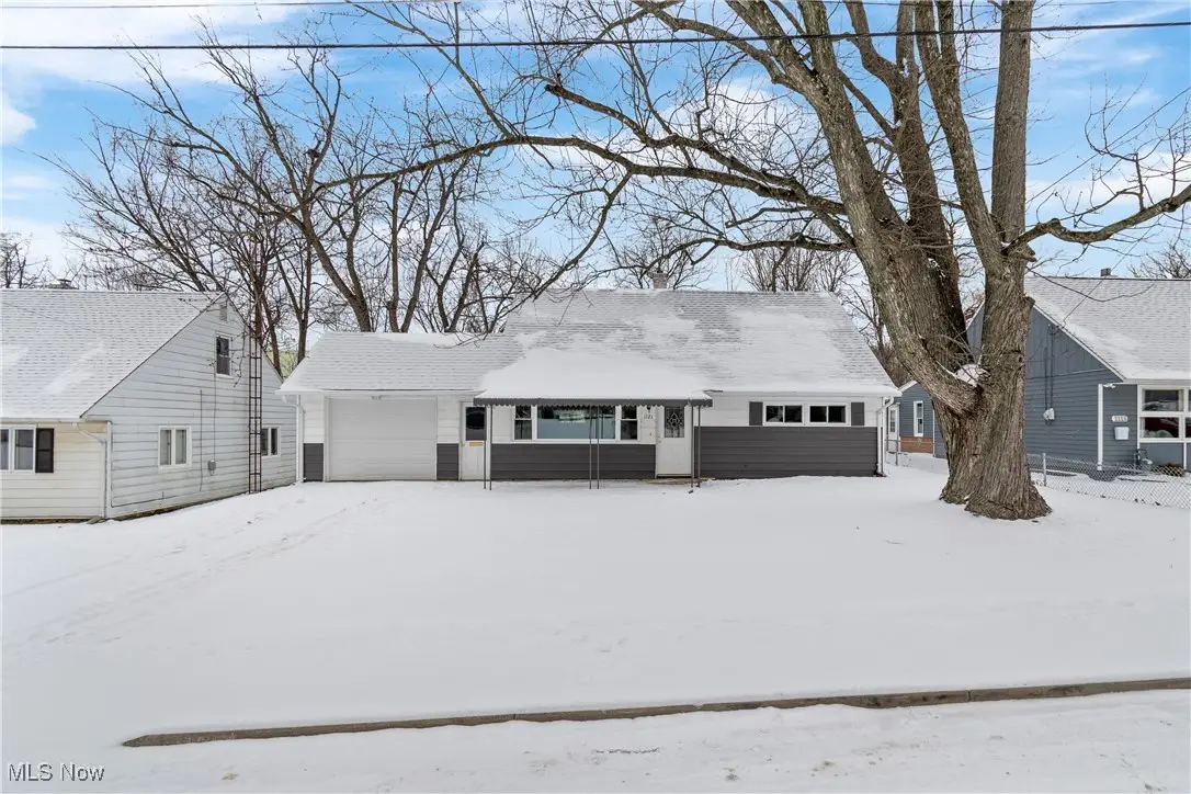 1121 41st Nw Street, Canton, OH 44709 - Image #1