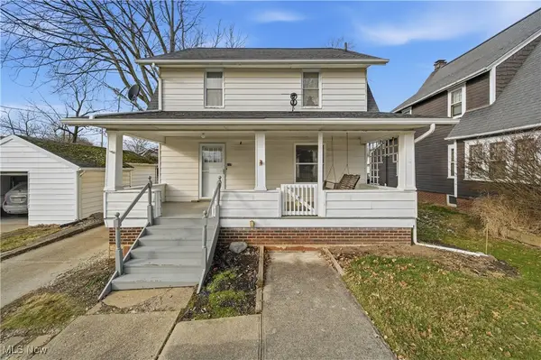 115 Wise Ne Avenue, North Canton, OH 44720