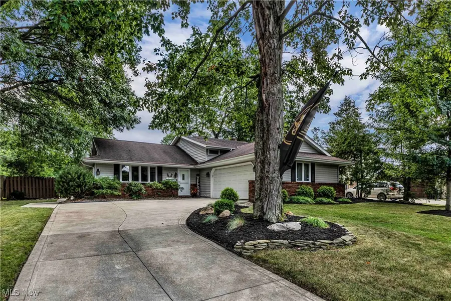 16113 Delmont Avenue, Strongsville, OH 44136 - Image #2