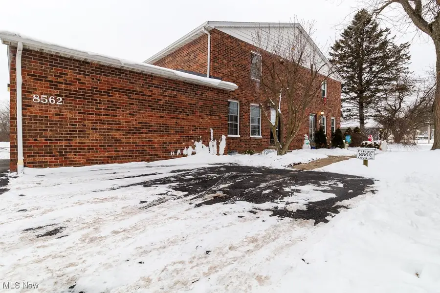 8562 Glenwood Avenue #2, Youngstown, OH 44512 - Image #2