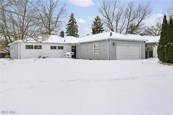 6618 Newbury Lane, Parma Heights, OH 44130