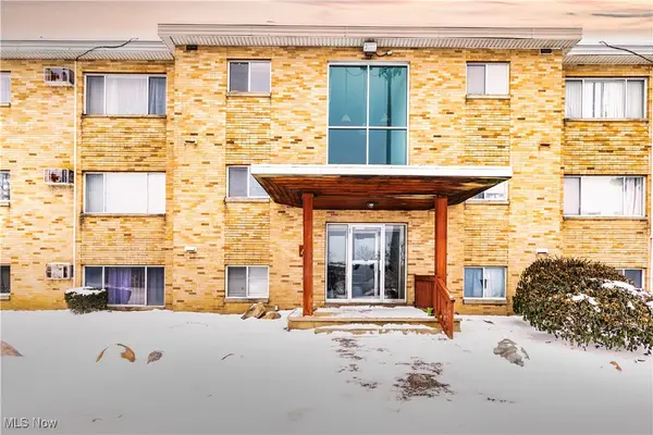 5200 Royalton Road #11-A, North Royalton, OH 44133