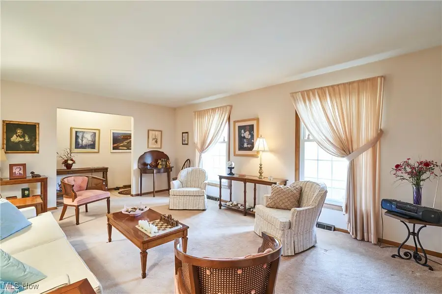 2220 Ritz Manor Drive, Uniontown, OH 44685 - Image #3