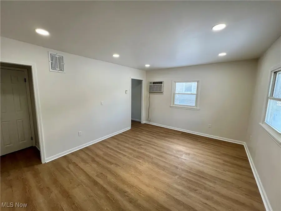 350 Concord Avenue, Elyria, OH 44035 - Image #3