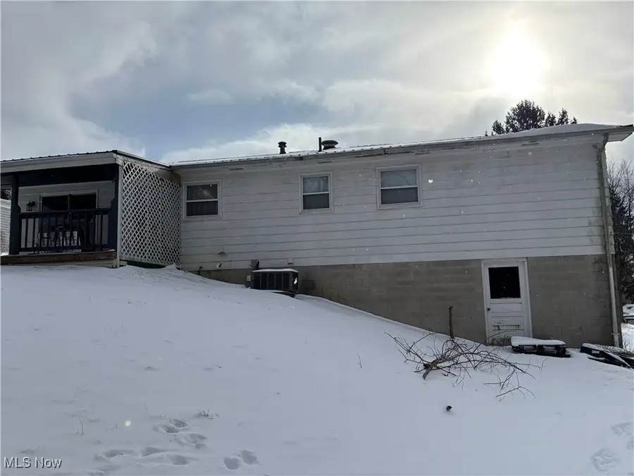 815 Crestview Drive, East Liverpool, OH 43920 - Image #3