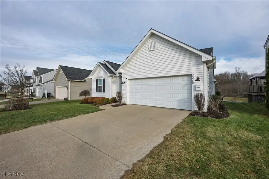9078 Brookledge Nw Avenue, North Canton, OH 44720 - Image #3
