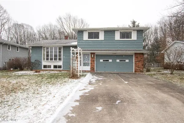 32985 Charmwood Oval, Solon, OH 44139