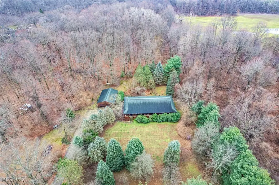 49215 Whittlesey Road, Amherst, OH 44001 - Image #2