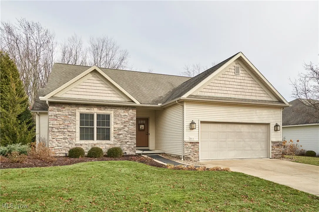 311 Hidden Pond Drive, Doylestown, OH 44230 - Image #1