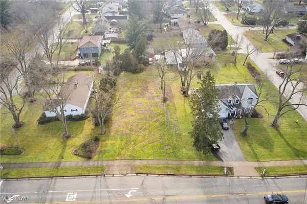 2440 Sand Run Parkway, Fairlawn, OH 44333