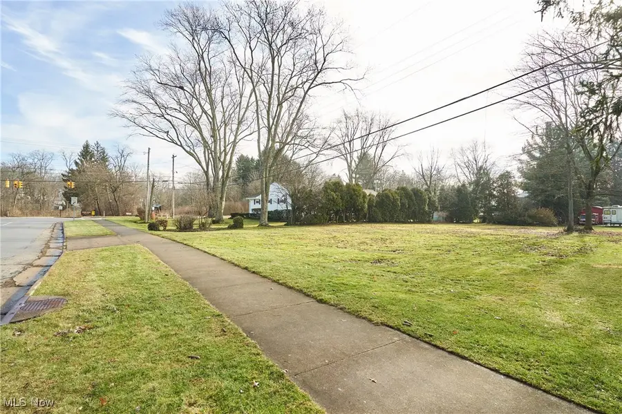 2440 Sand Run Parkway, Fairlawn, OH 44333 - #3