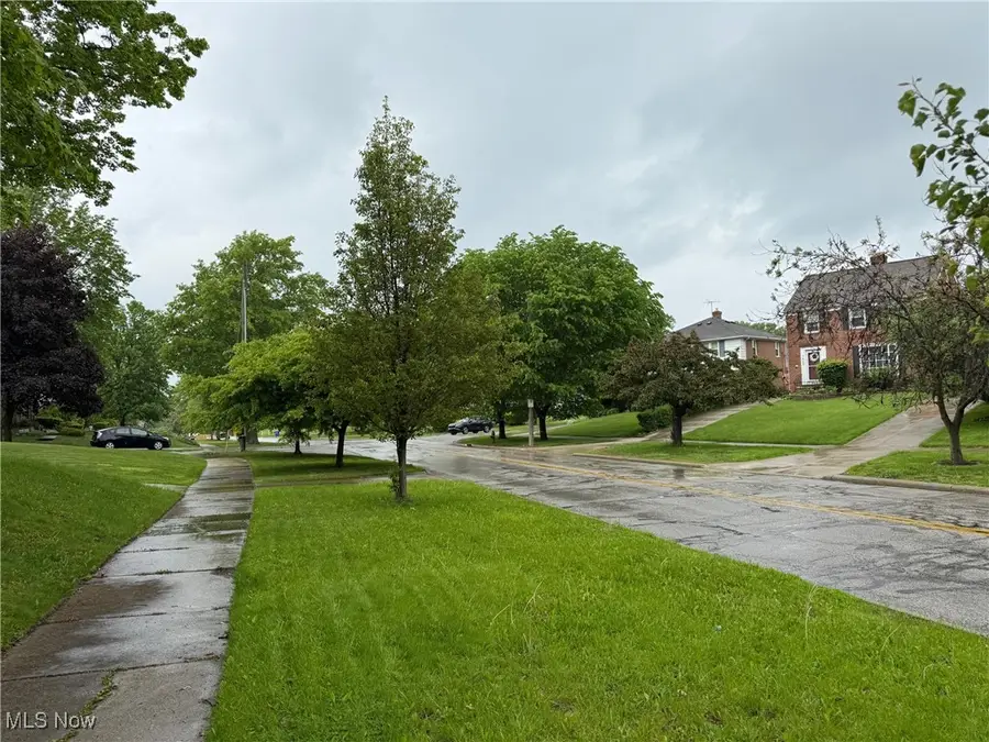 3874 Washington Boulevard, University Heights, OH 44118 - Image #3