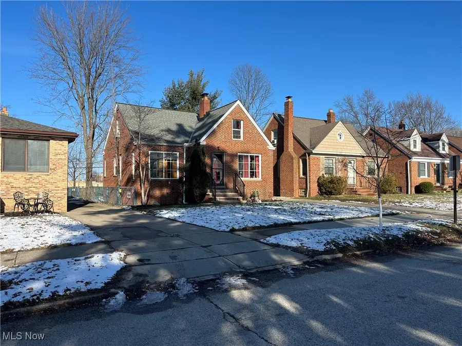 20654 Belvidere Avenue, Fairview Park, OH 44126 - Image #2